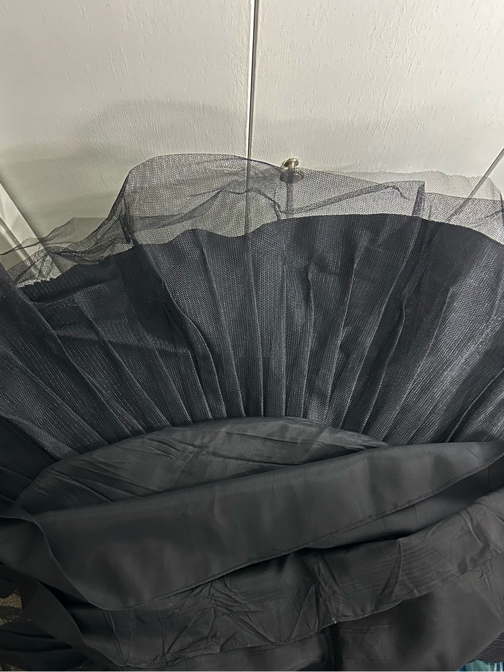 Basix II Strapless Pleated Rosette Cocktail Dress Black Size 6 - Picture 7 of 13